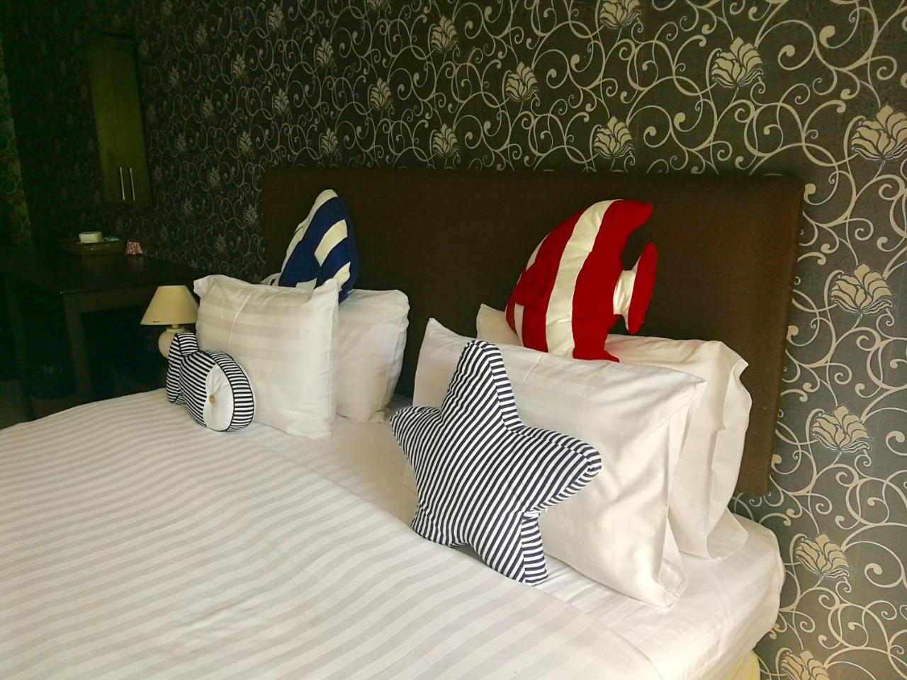 Only Blue Hotel Patong Extérieur photo